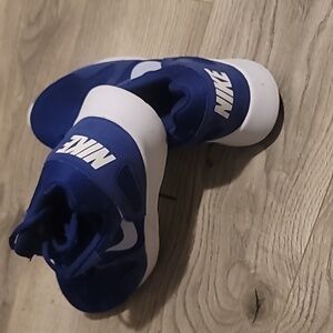 Nike Athletic Shoes Size 8.5